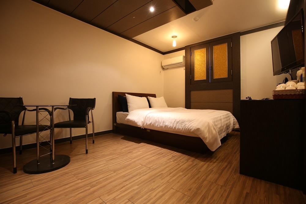 Hera Motel Daejeon Exterior photo